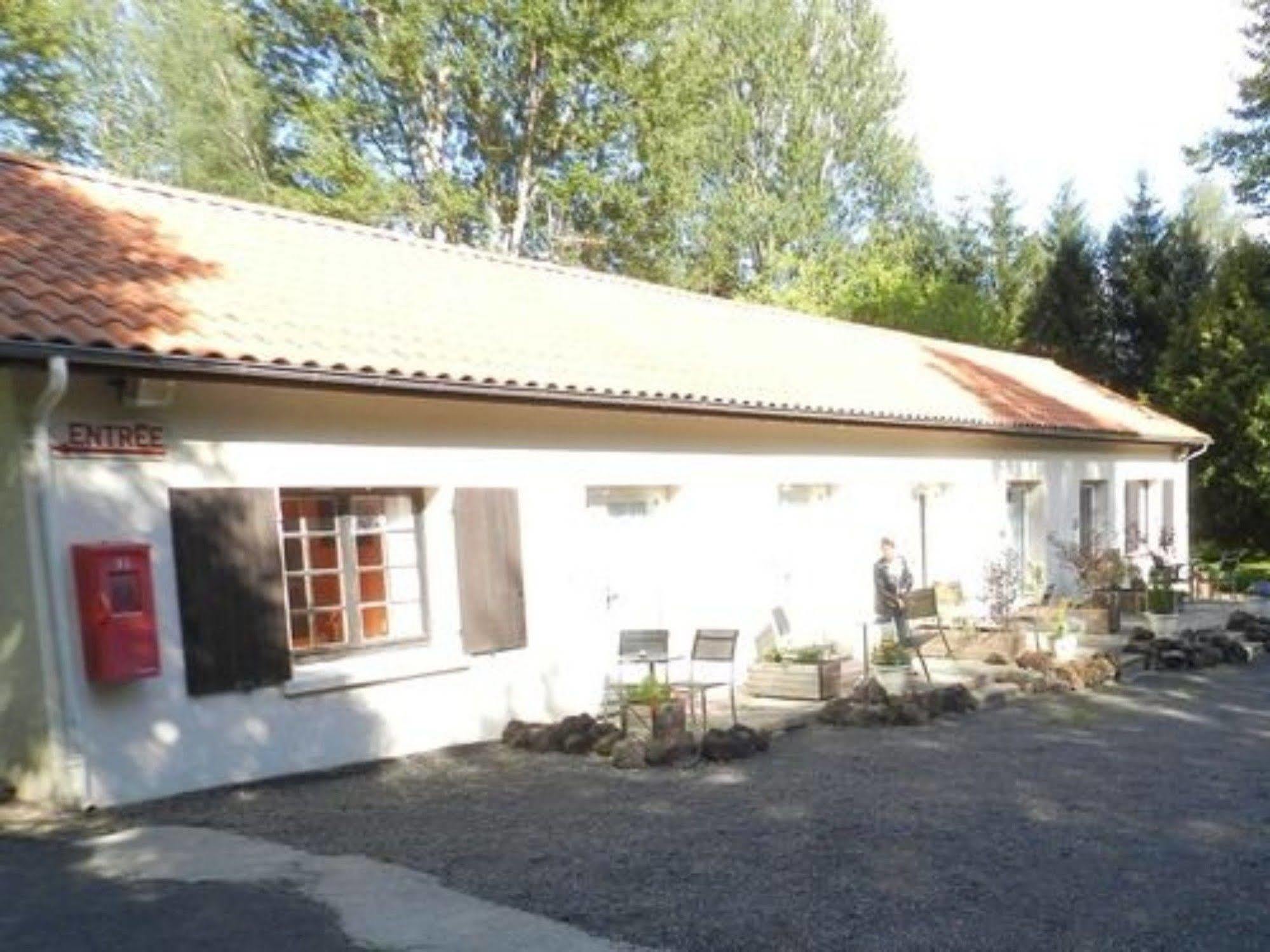 Domaine De La Palle Понтжибо Экстерьер фото